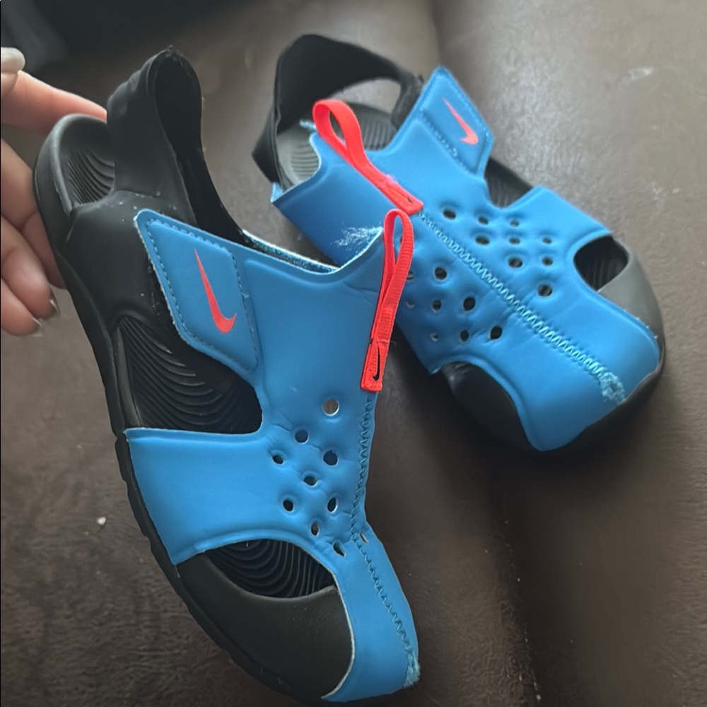 Nike Blue and Black Water shoes- like new!!